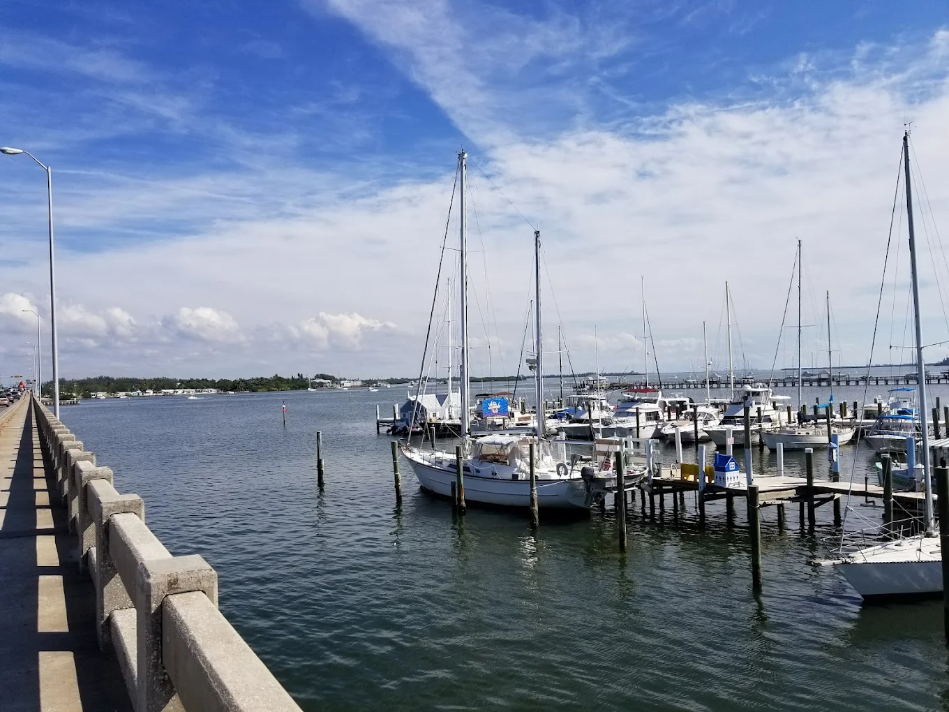 Bradenton Beach Marina- Anna Maria Island - Wave's Boat and Social Club
